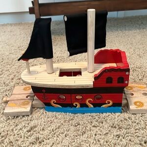 Big jig toys pirate ship train tracks